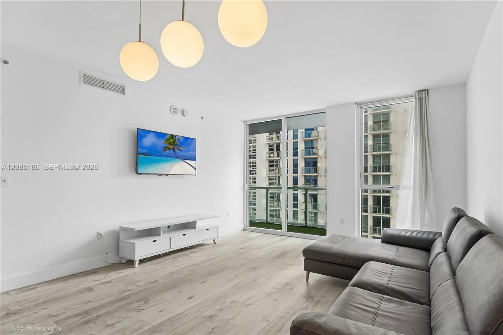 253 NE 2nd Street