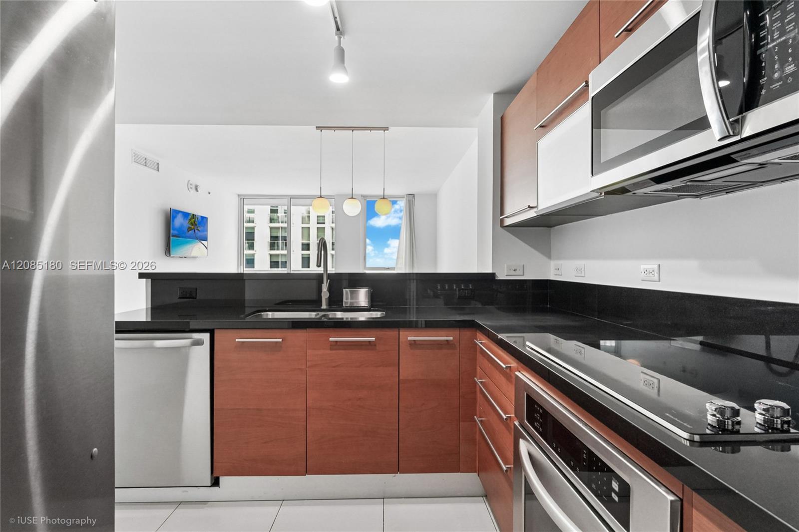 253 NE 2nd Street