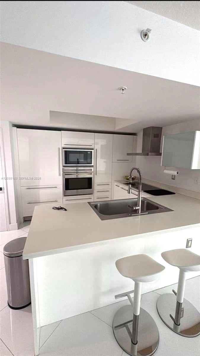 200 Sunny Isles Boulevard