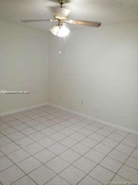 4725 NW 7th Street