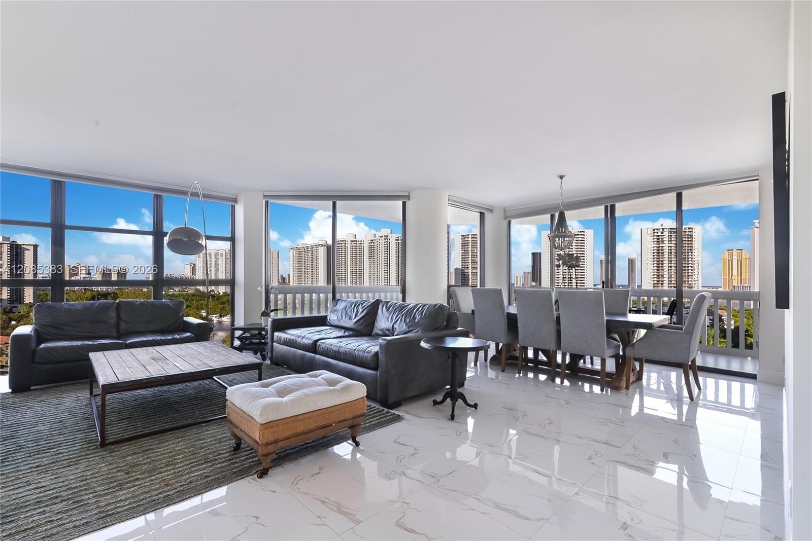 1000 W Island Boulevard