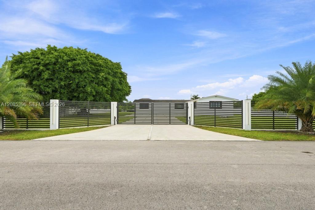 100 NW 120th Avenue