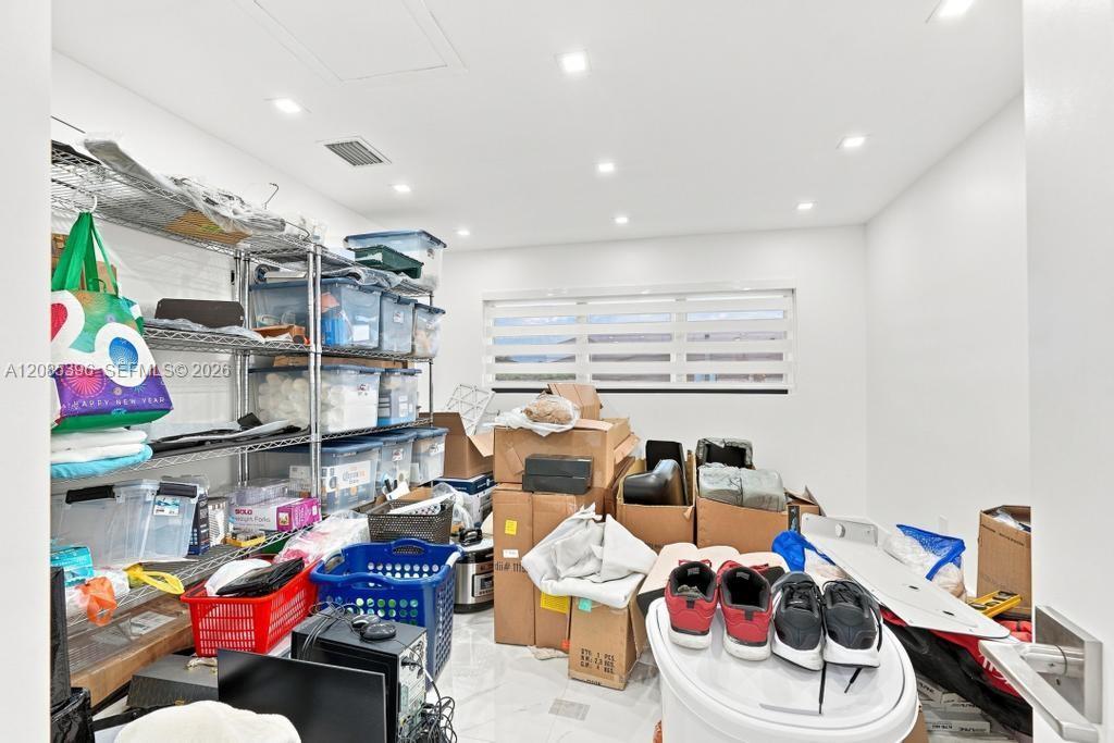 100 NW 120th Avenue