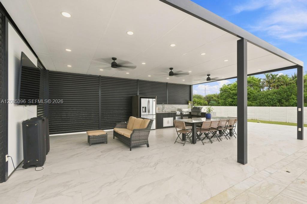 100 NW 120th Avenue