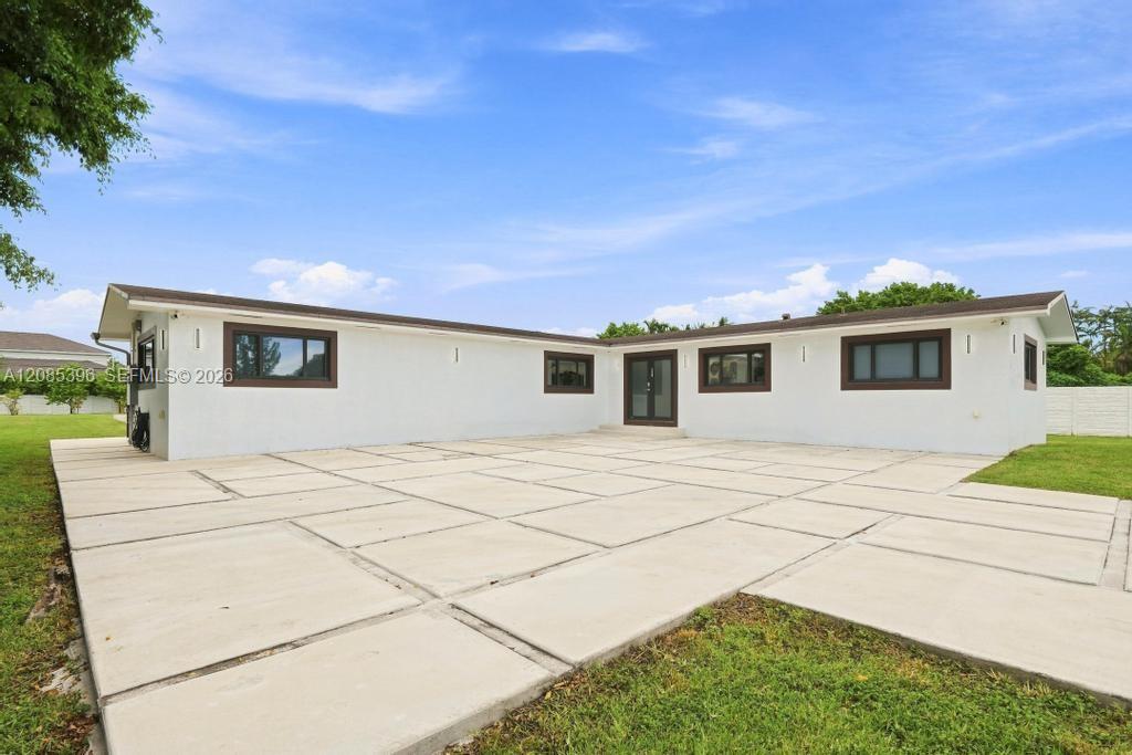 100 NW 120th Avenue