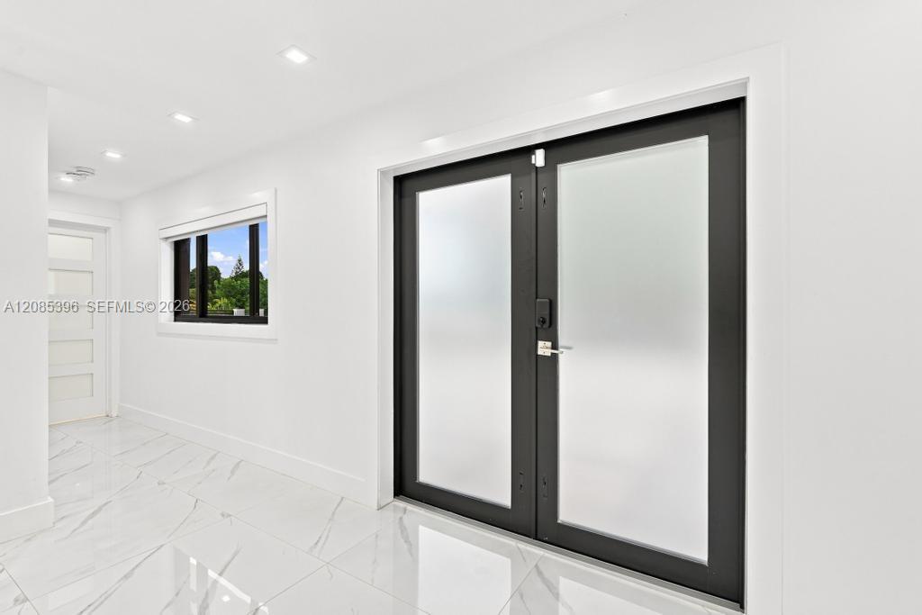 100 NW 120th Avenue