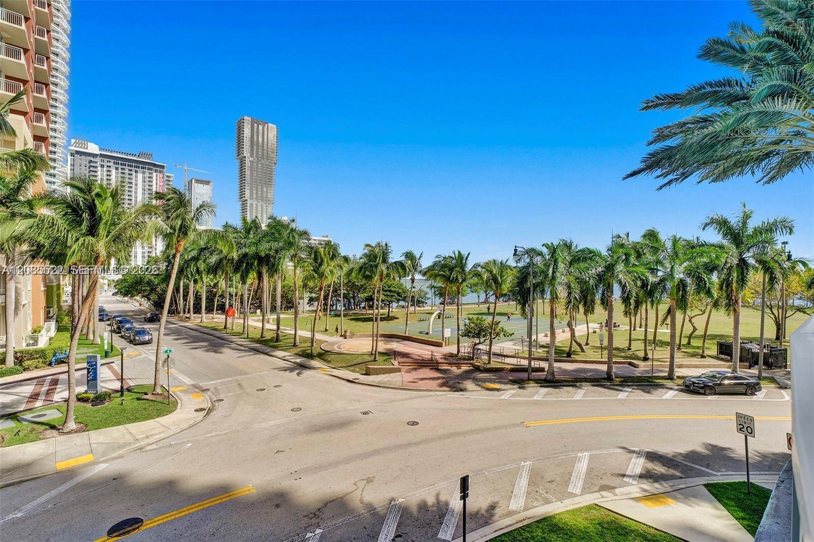 1900 N Bayshore Drive