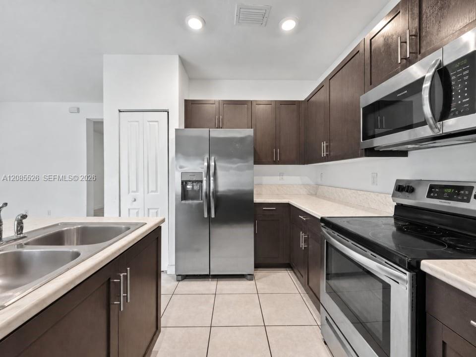 11805 SW 245th Terrace