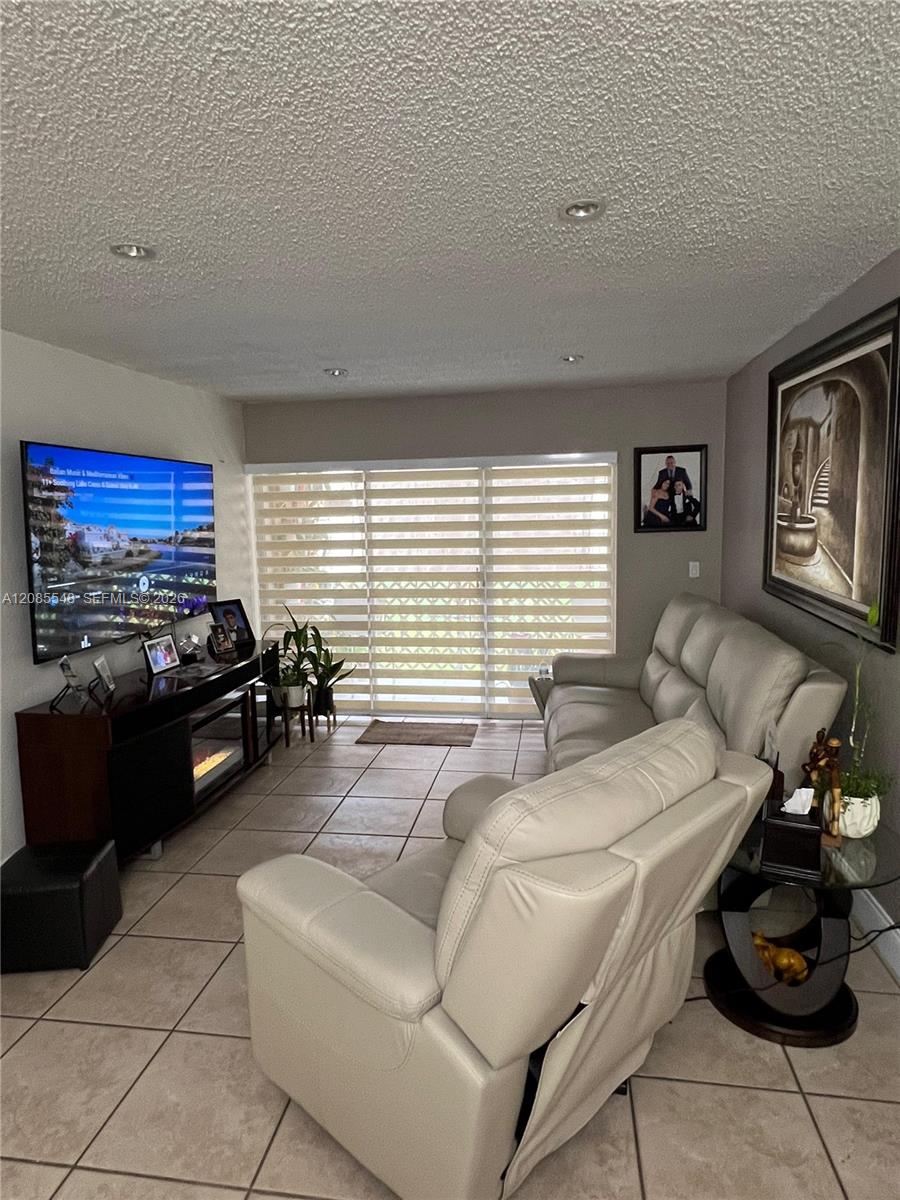 1900 W 68th Street