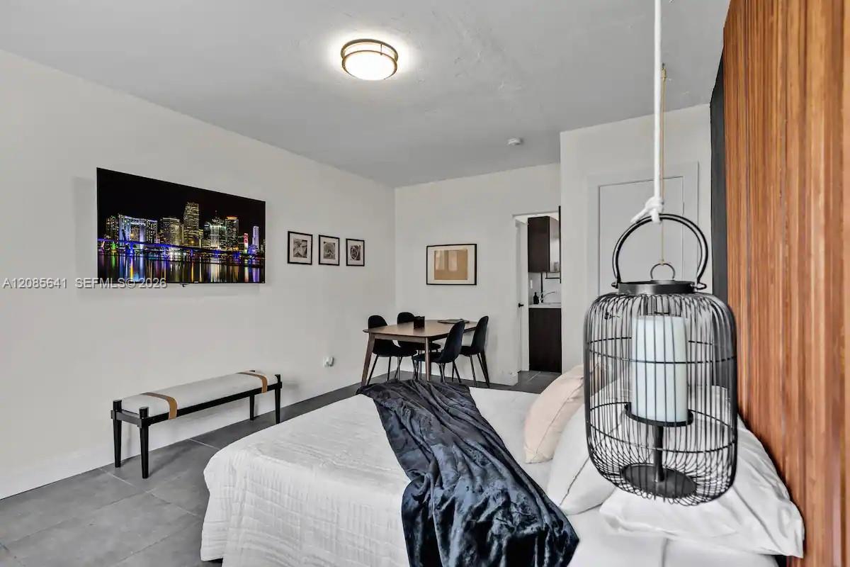 1350 NE 111th Street