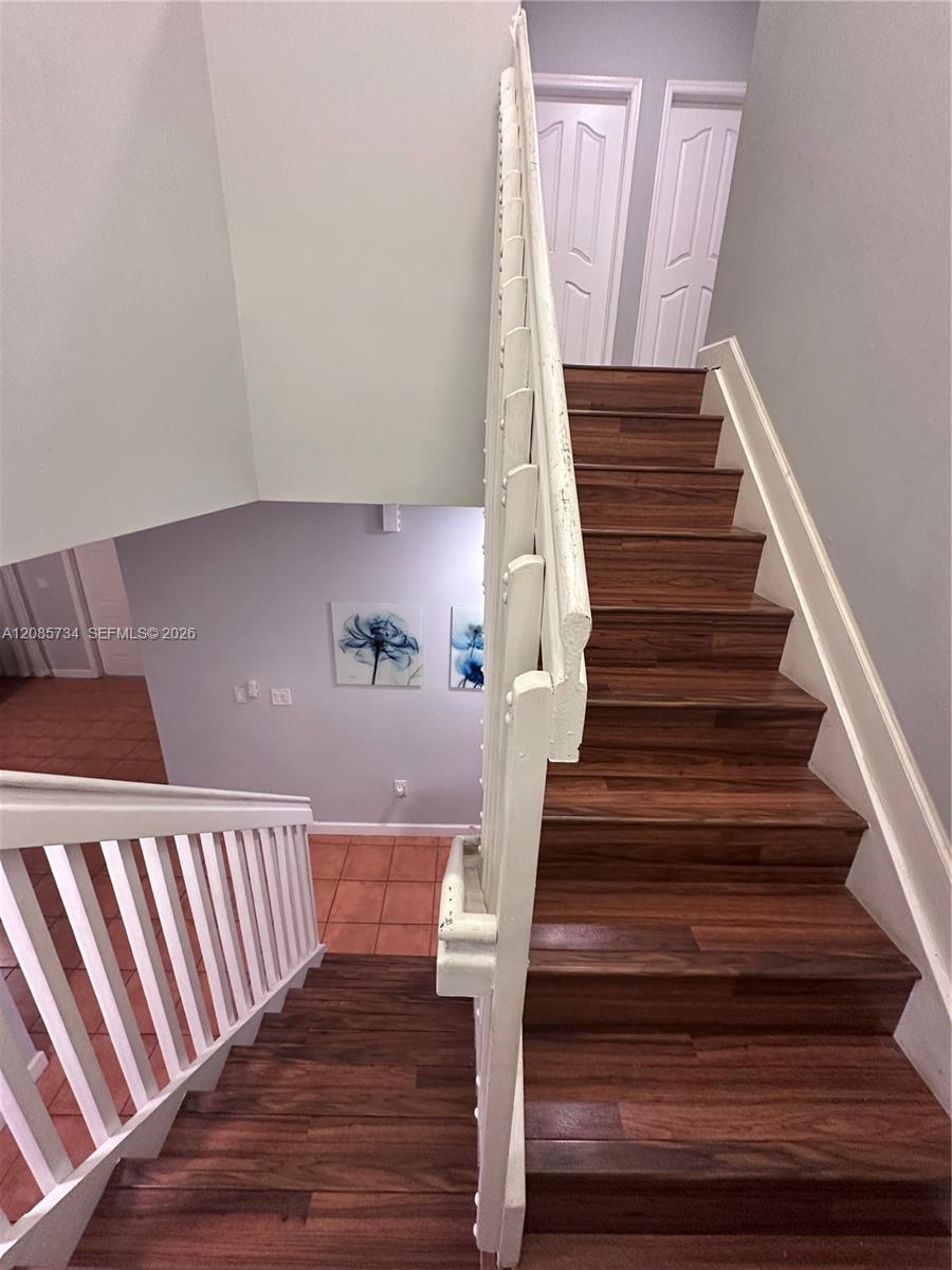 1240 NE 41st Place