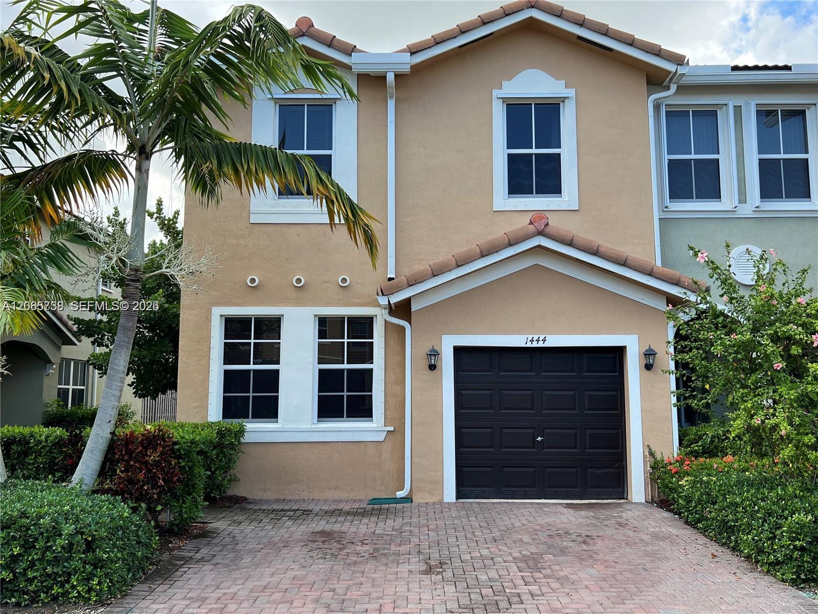 1444 SE 24th Terrace