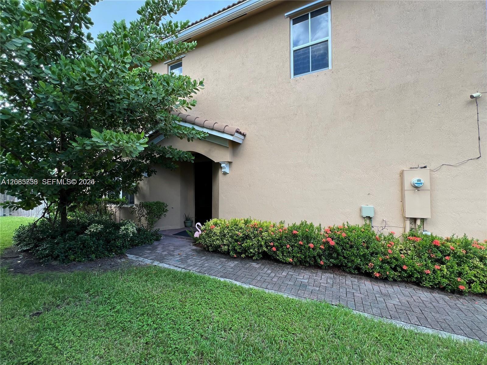 1444 SE 24th Terrace