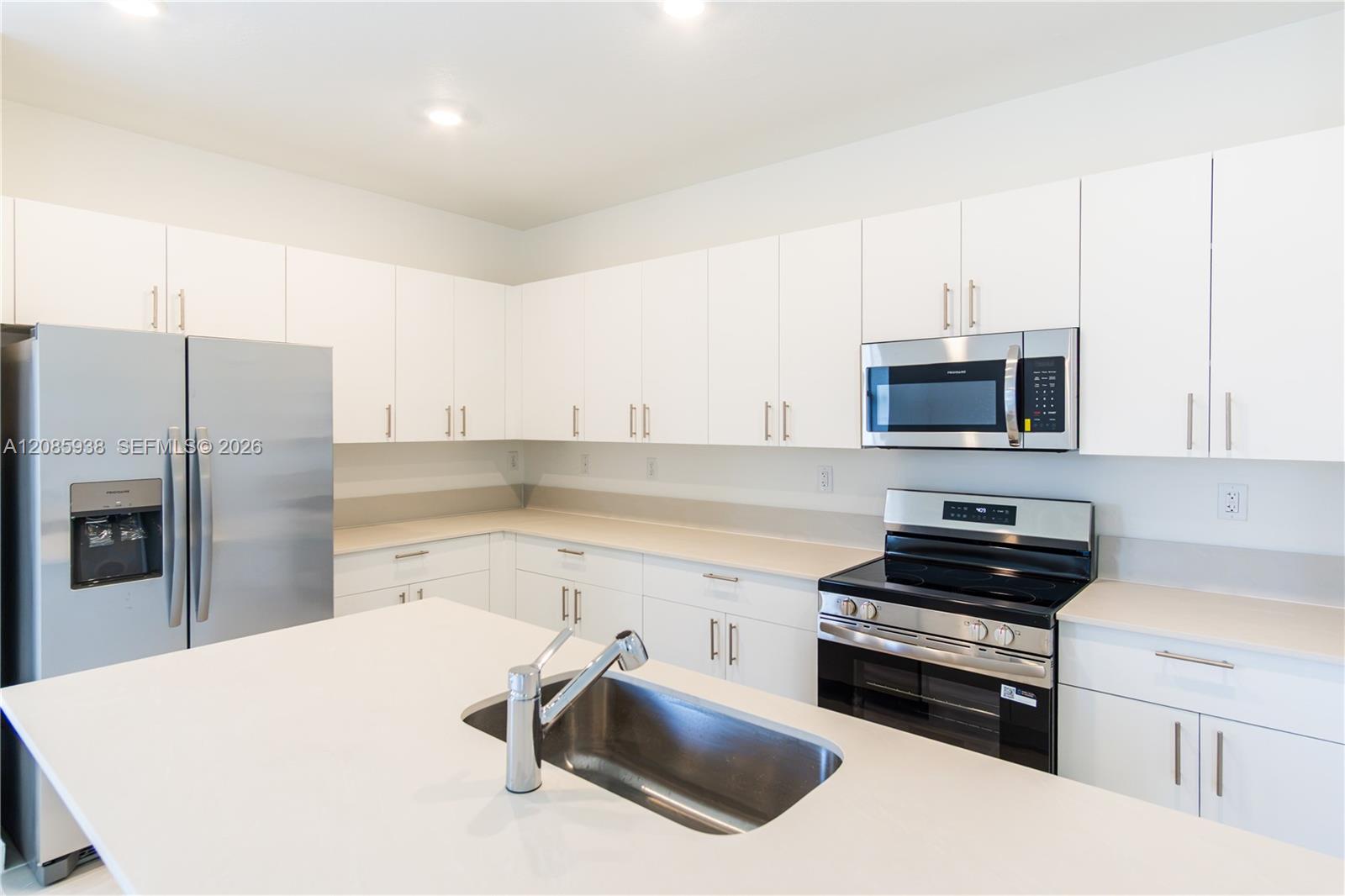 2996 SE 25th Terrace