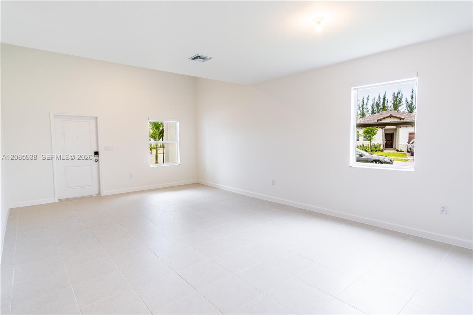 2996 SE 25th Terrace