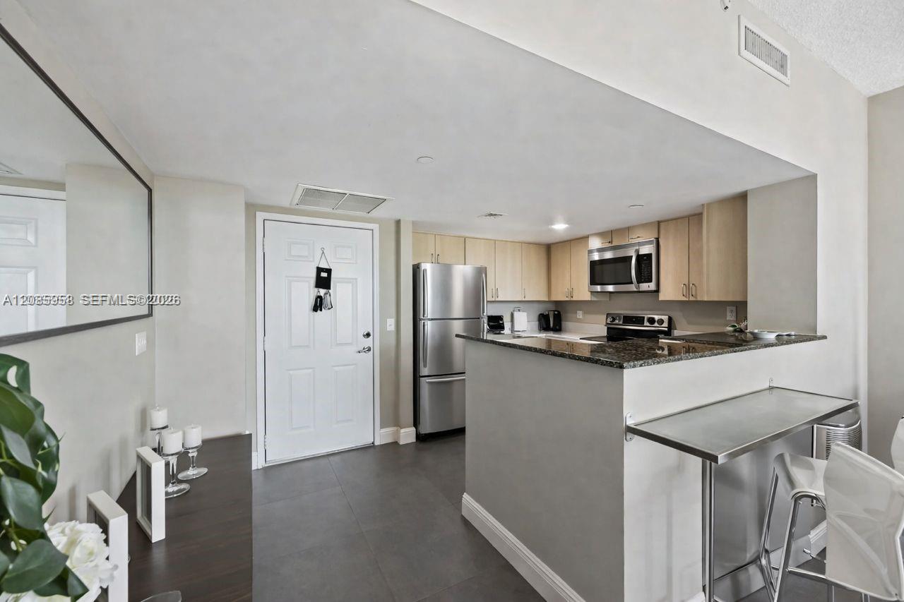 3000 Coral Way
