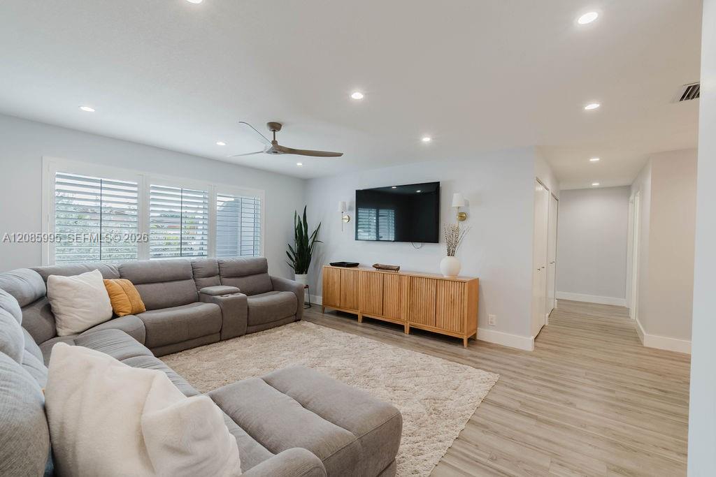 1732 SW 103rd Place