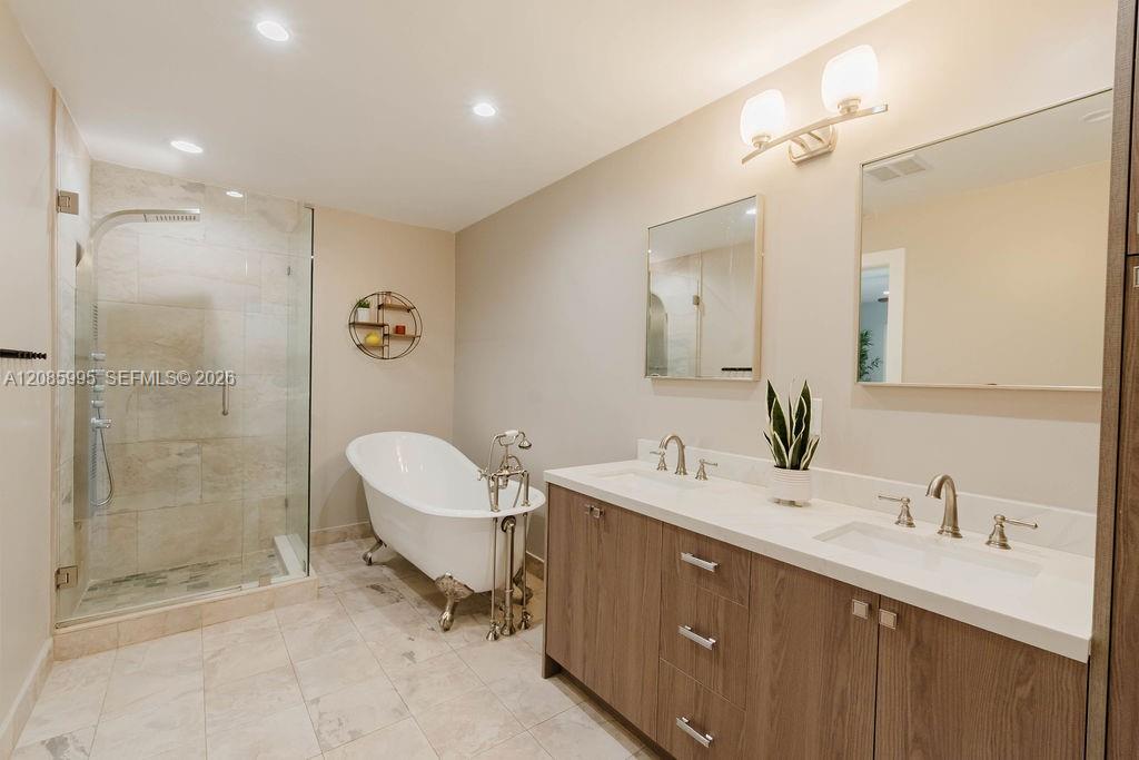 1732 SW 103rd Place