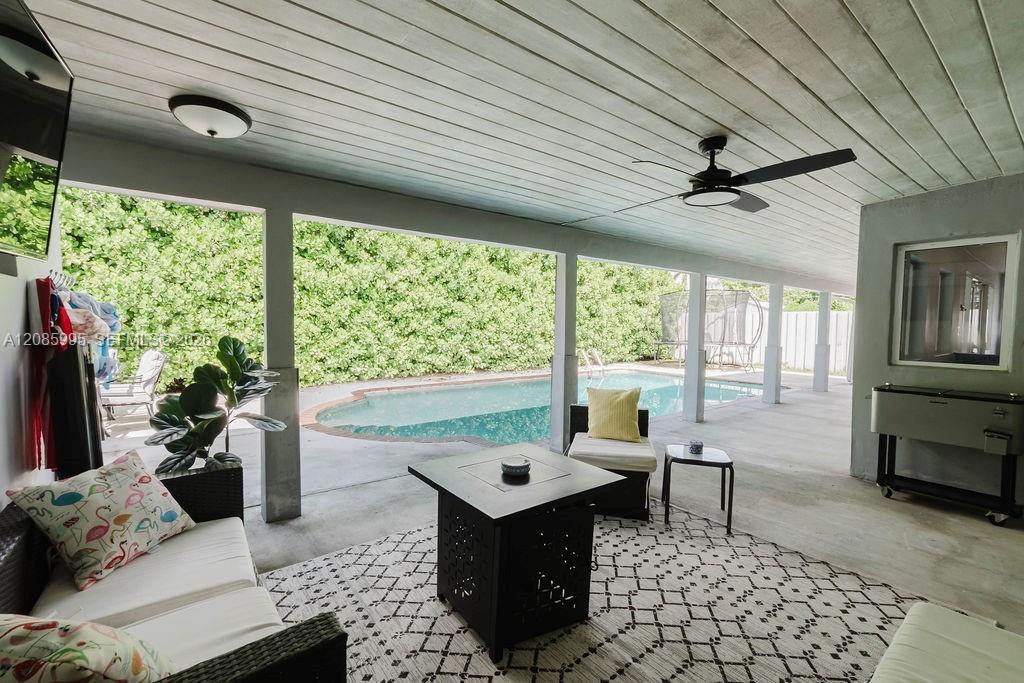 1732 SW 103rd Place