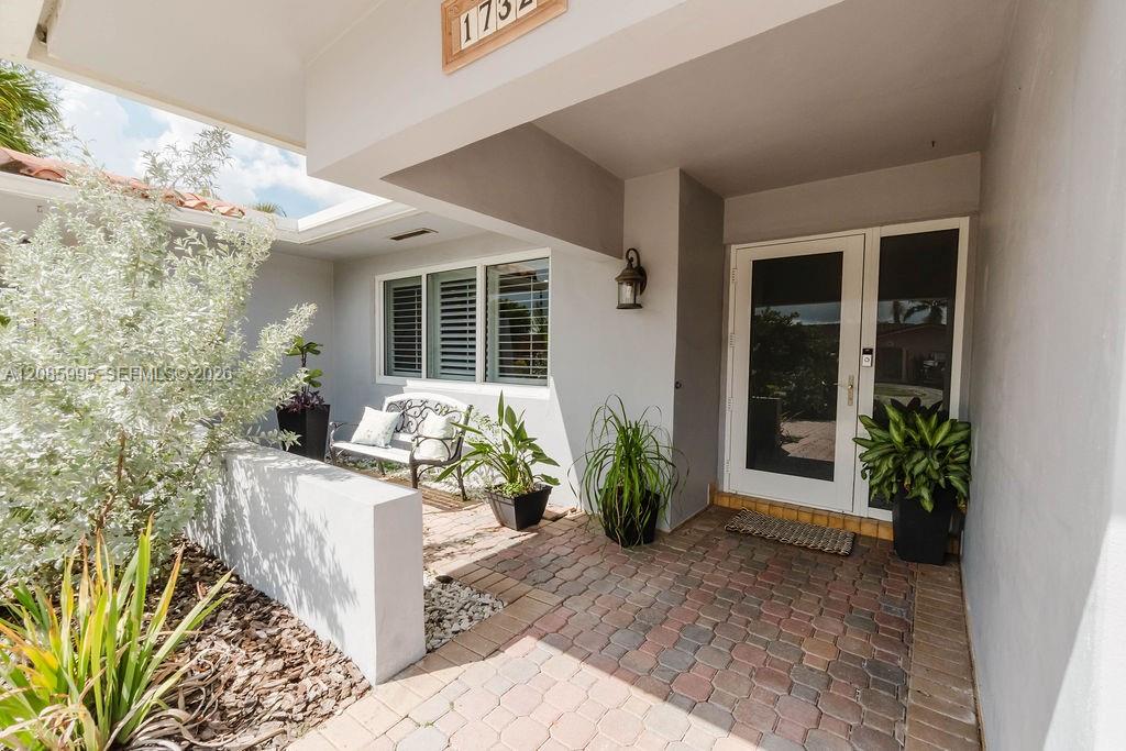 1732 SW 103rd Place
