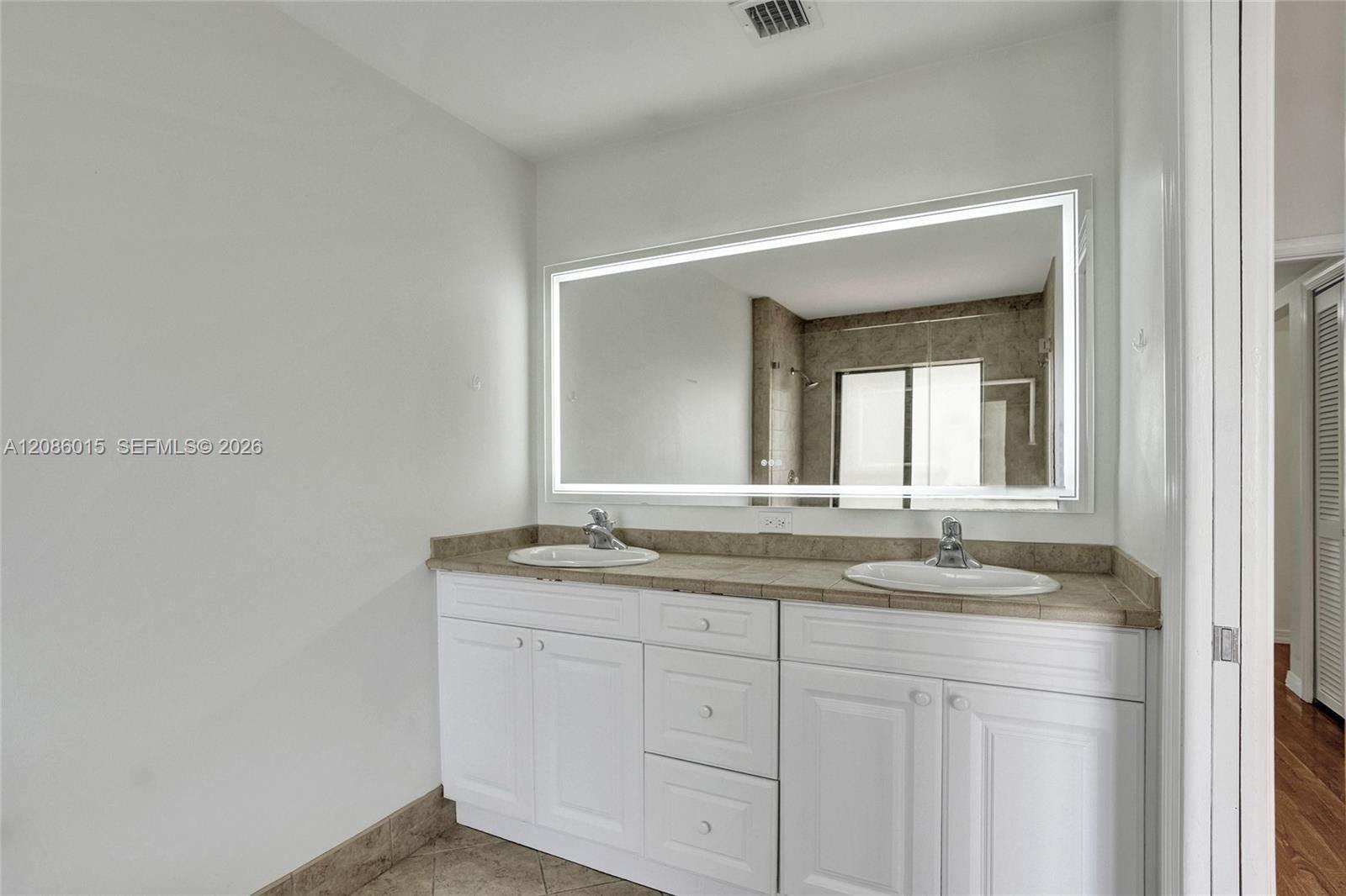 2689 NE 165th Street