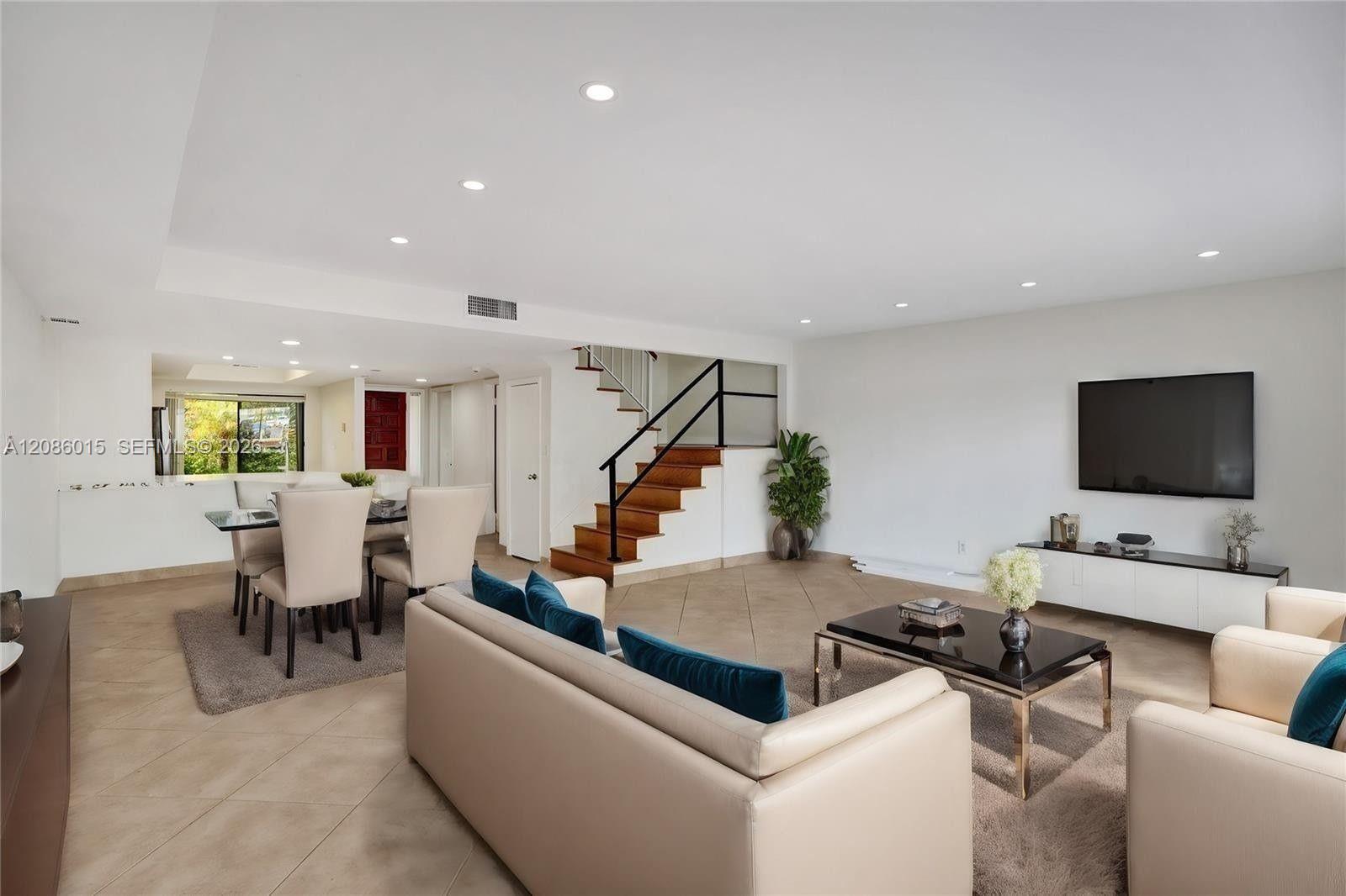 2689 NE 165th Street