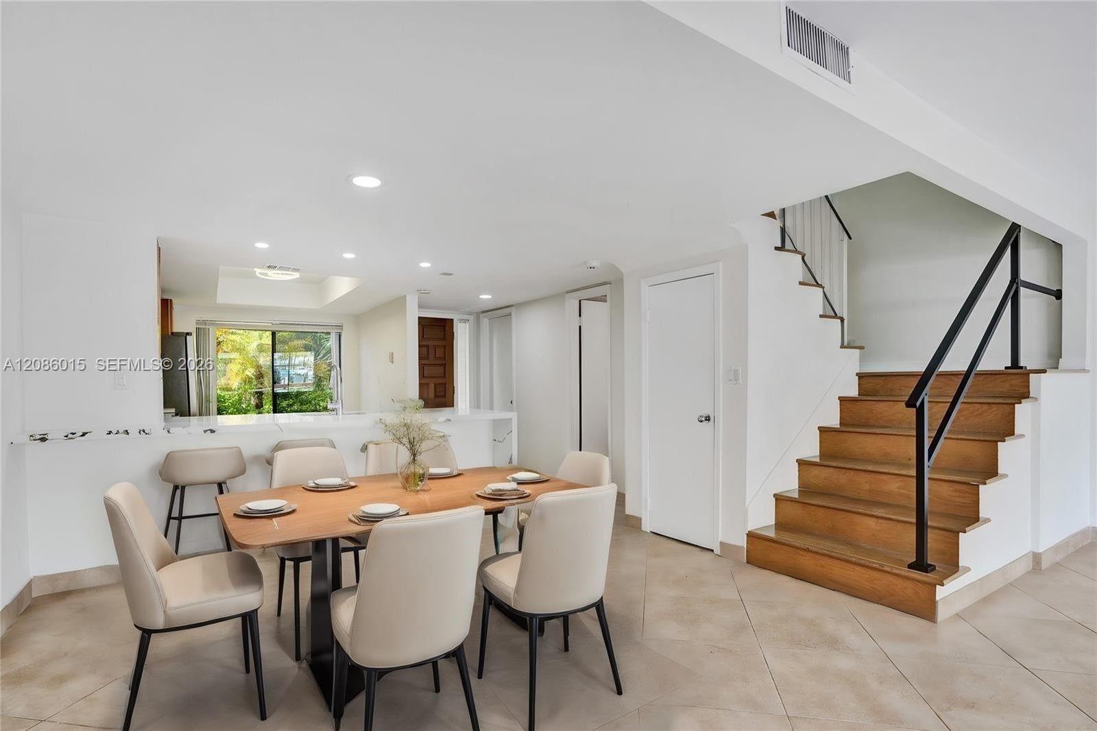 2689 NE 165th Street