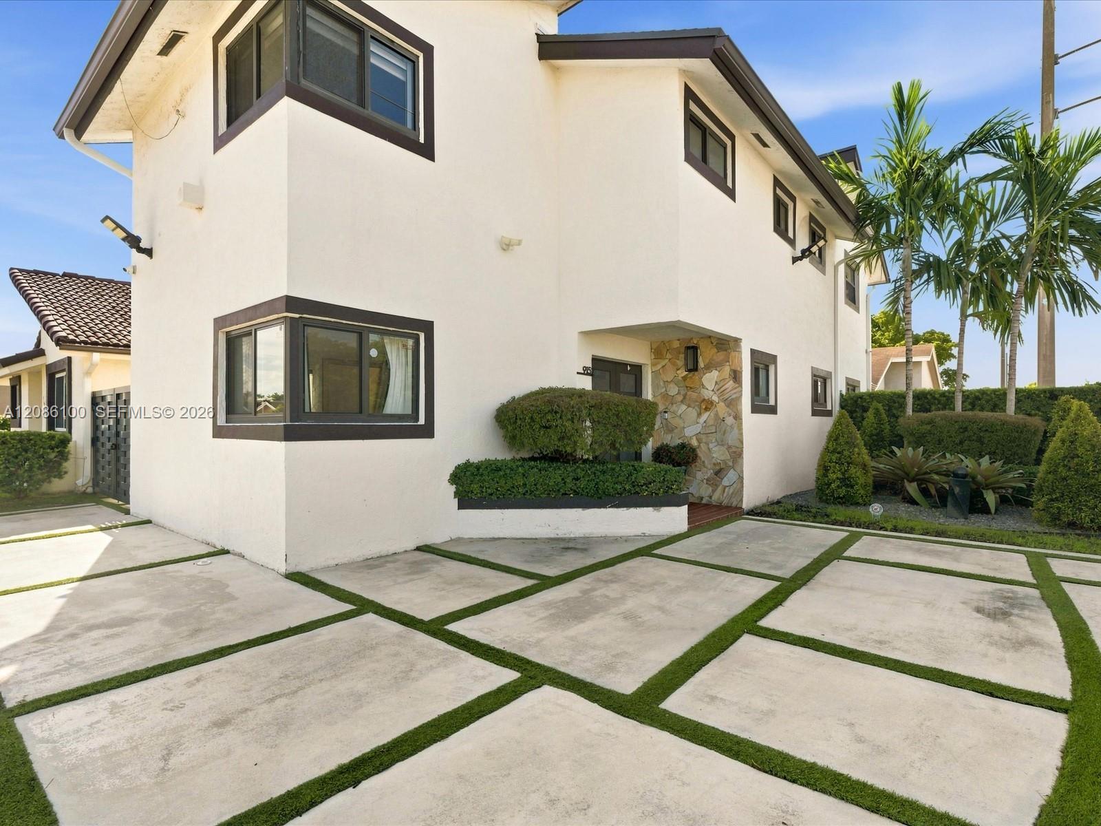 9152 SW 6th Street