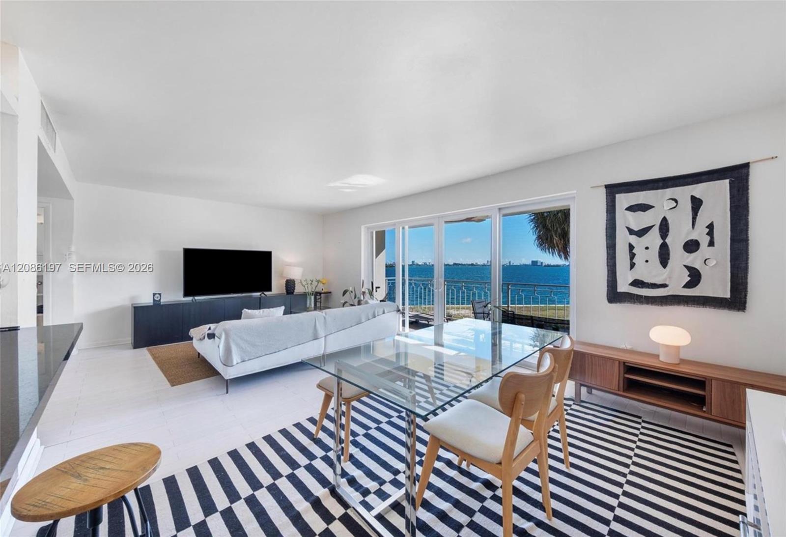 11111 Biscayne