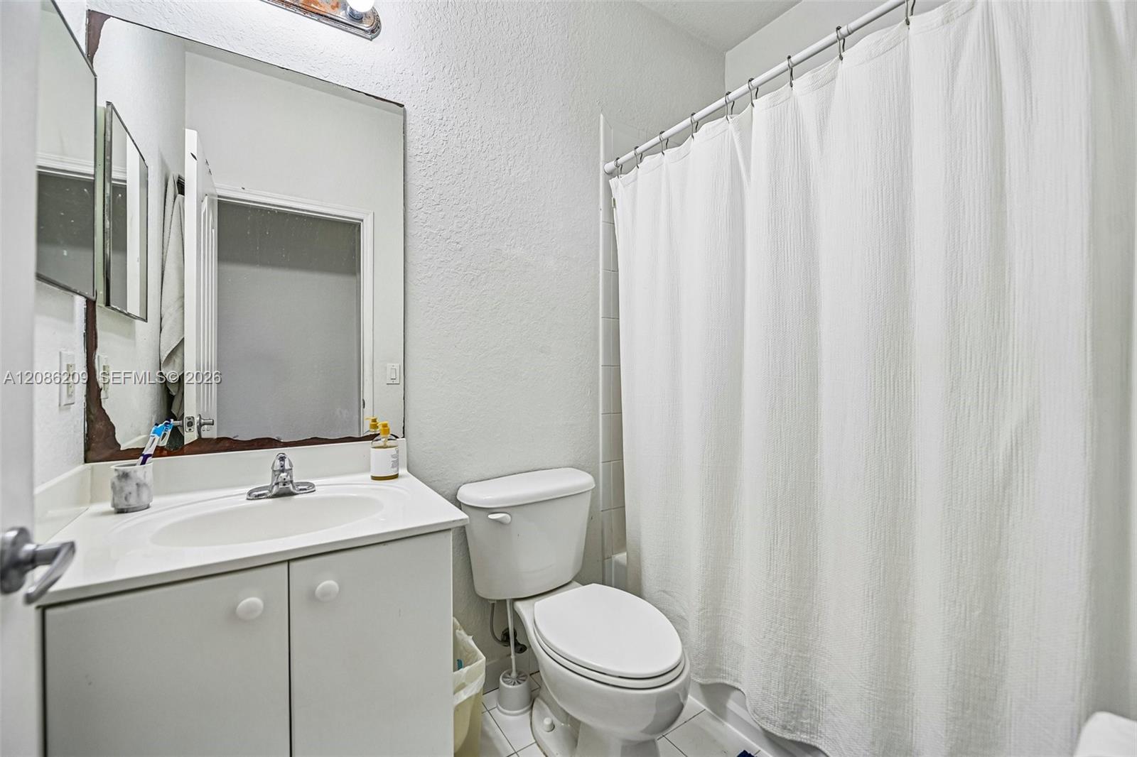 8175 NW 114th Place