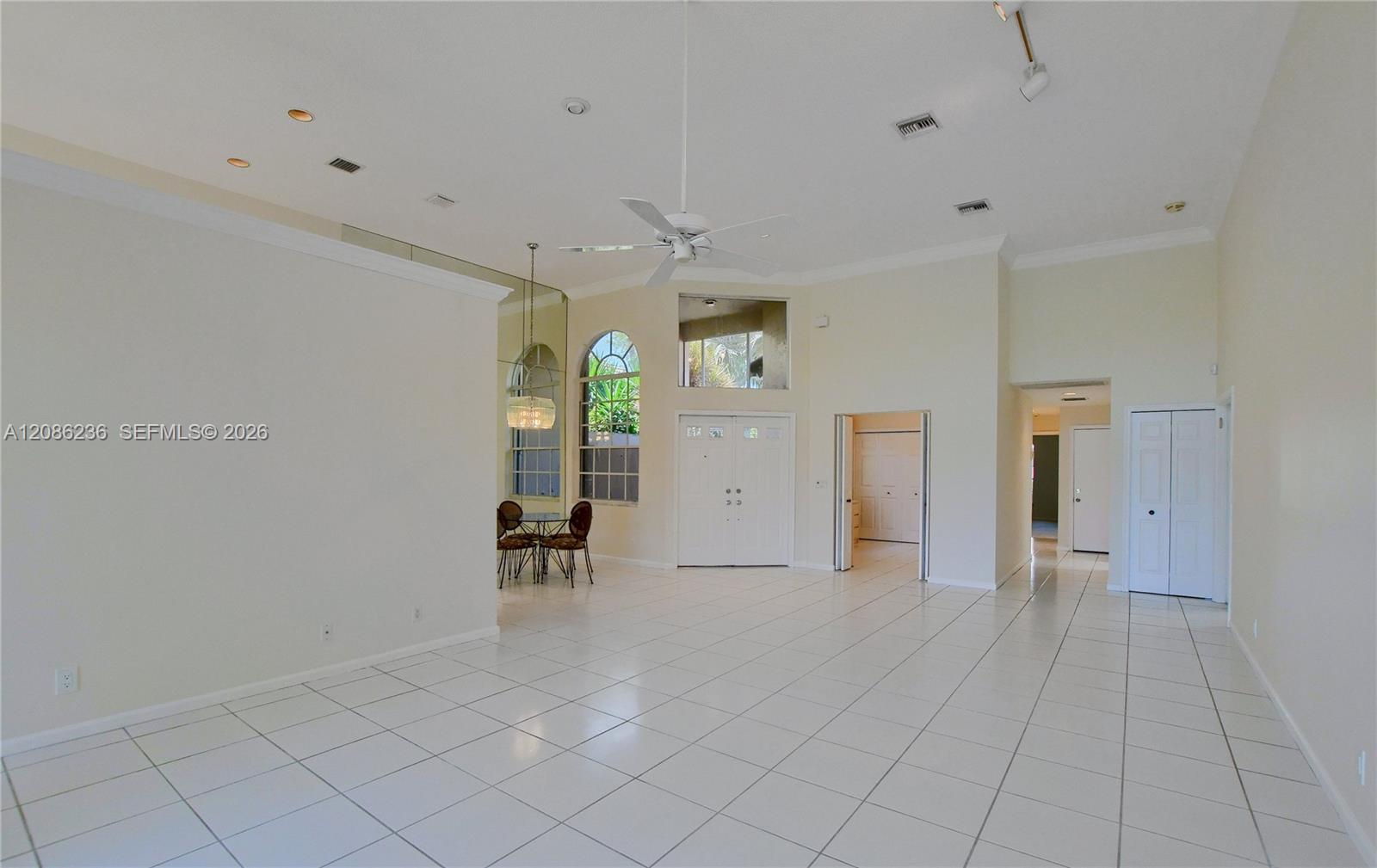 11622 Creekside Drive gallery image #17