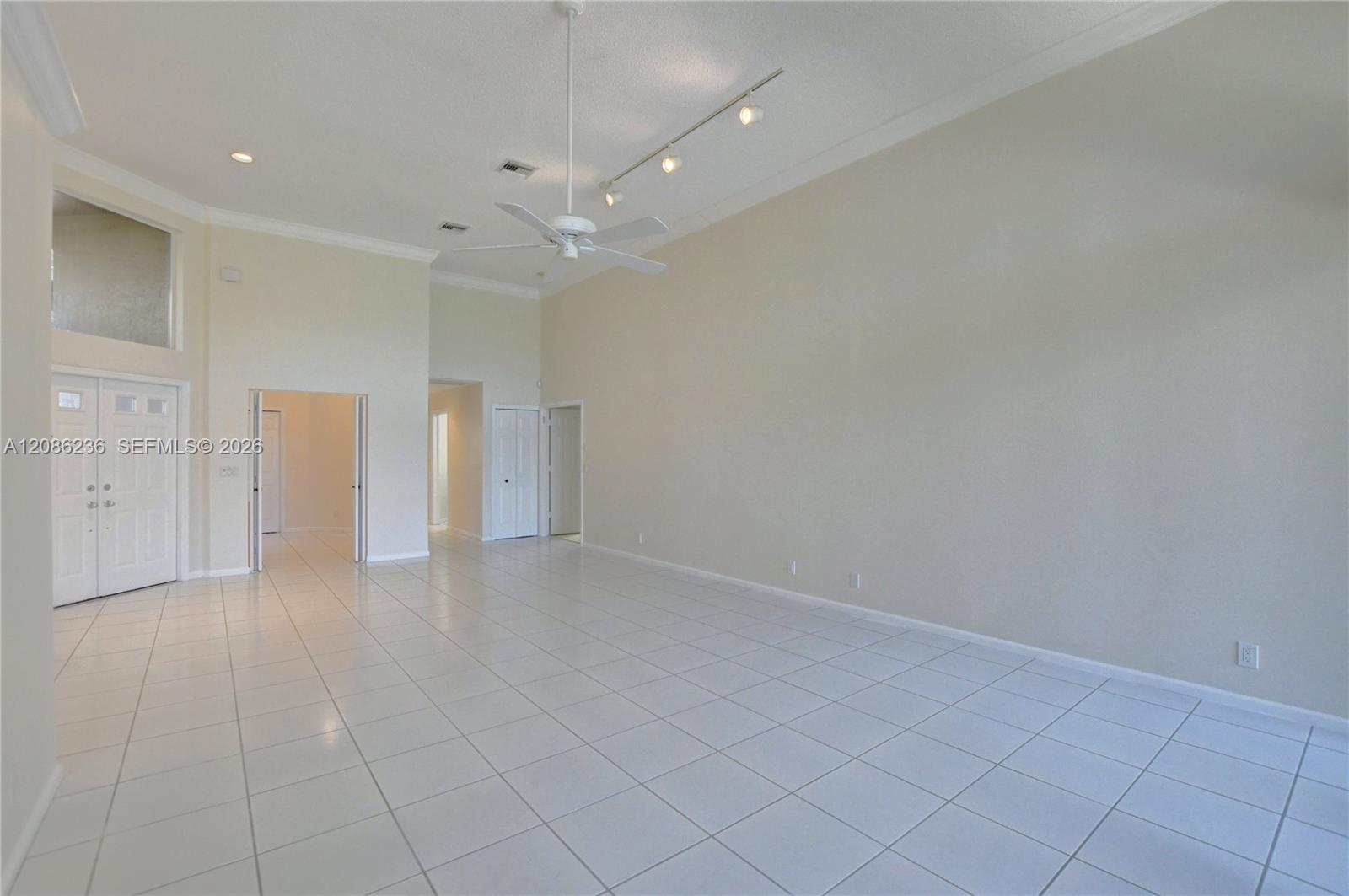 11622 Creekside Drive gallery image #18