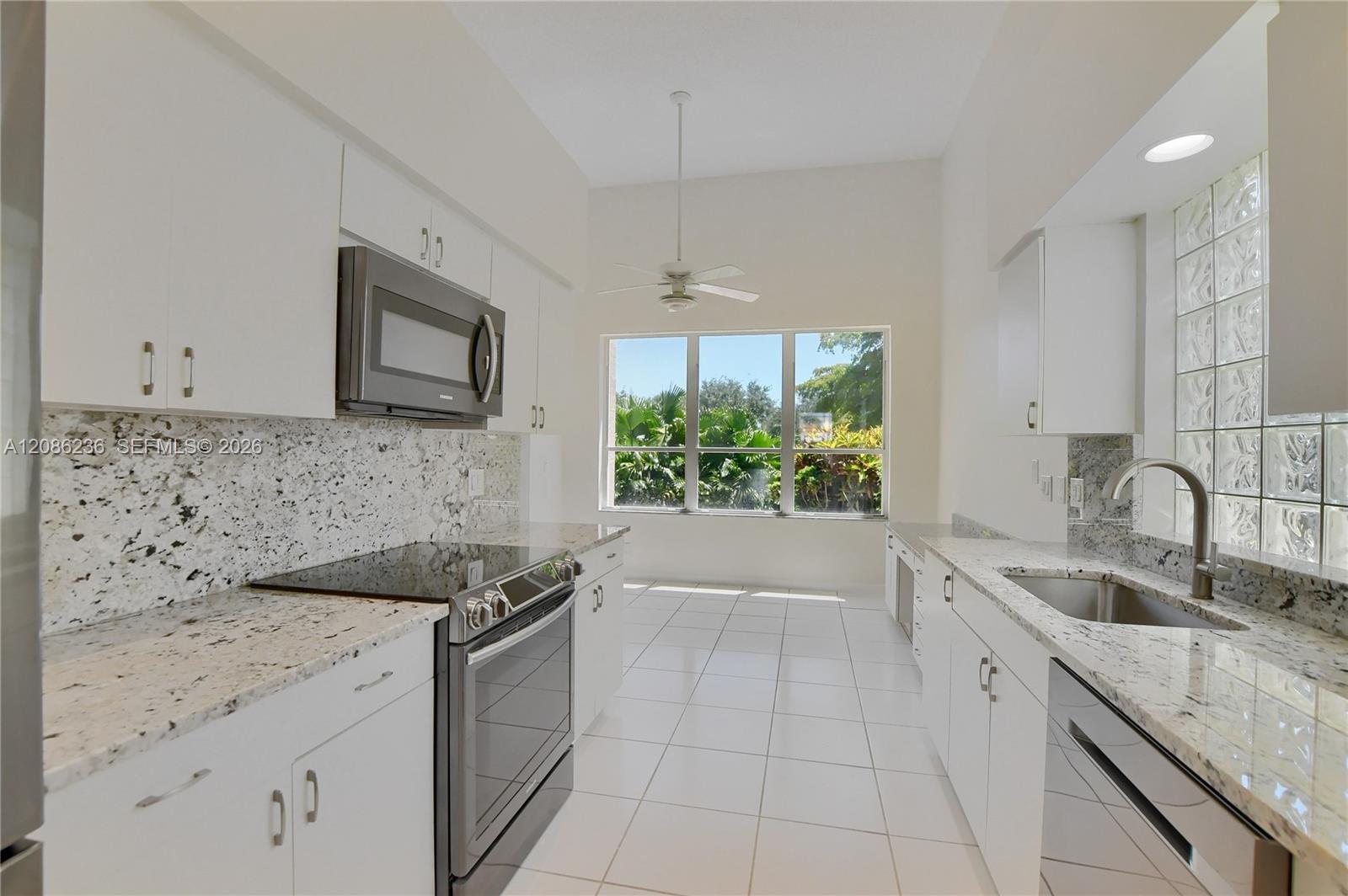 11622 Creekside Drive gallery image #20