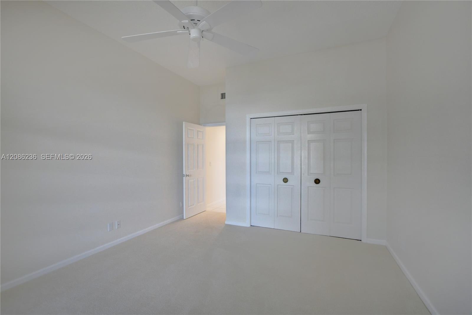 11622 Creekside Drive gallery image #26