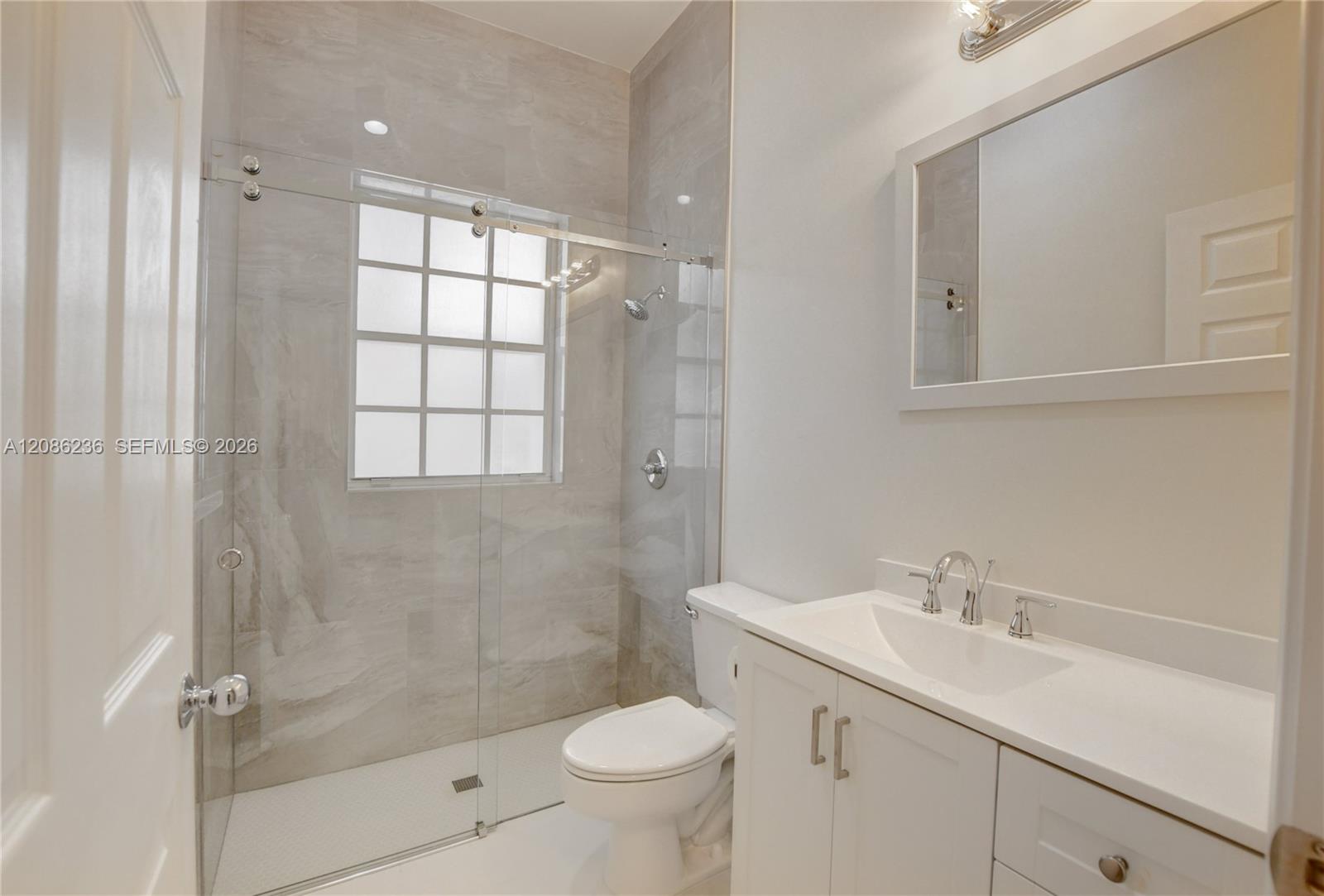 11622 Creekside Drive gallery image #27