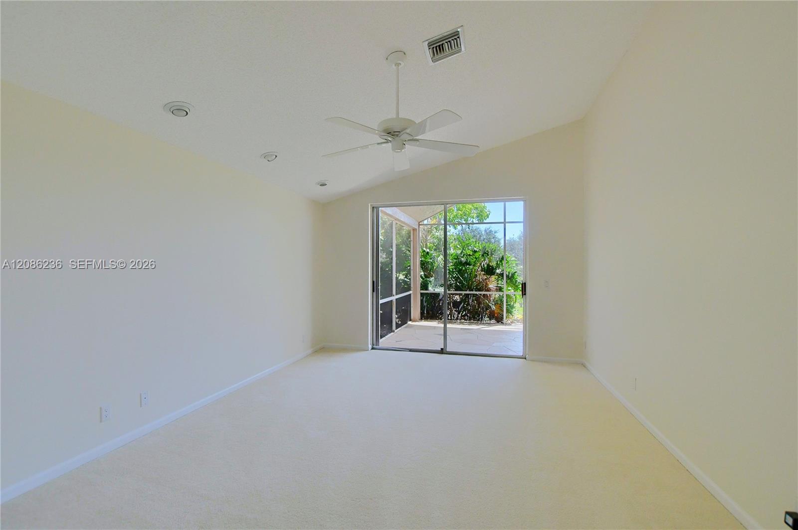 11622 Creekside Drive gallery image #30