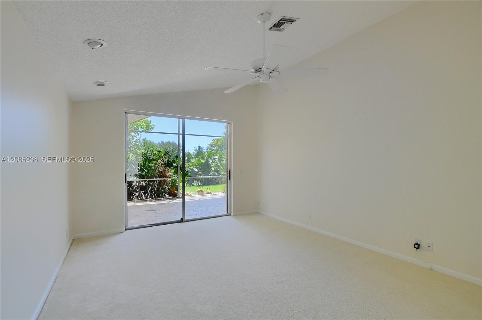 11622 Creekside Drive gallery image #31