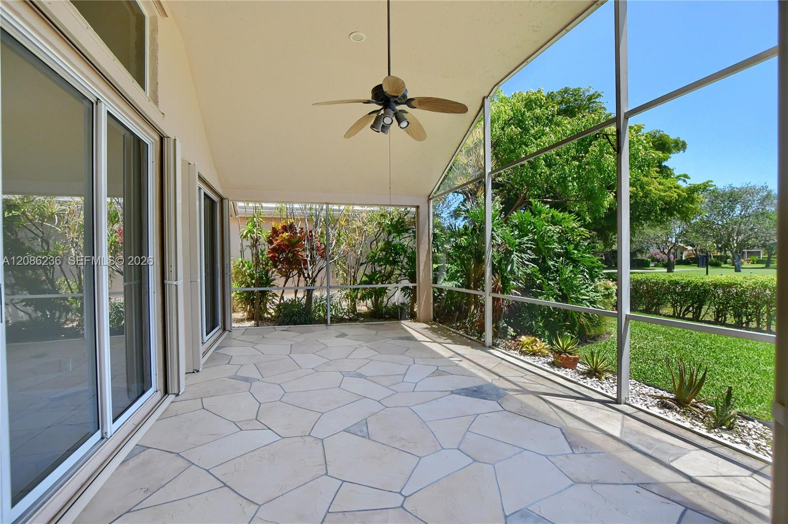 11622 Creekside Drive gallery image #37