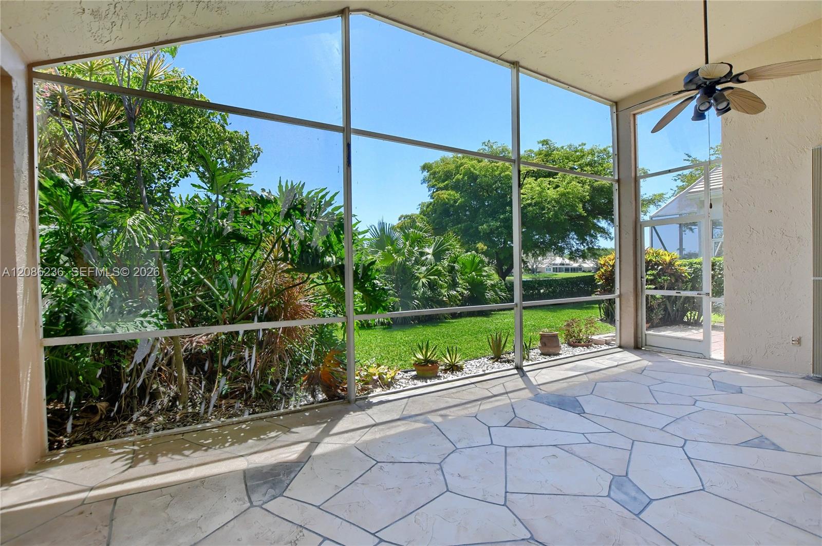 11622 Creekside Drive gallery image #38