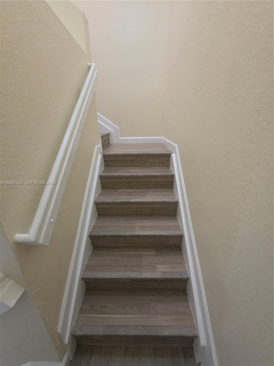 175 SE 34th Avenue