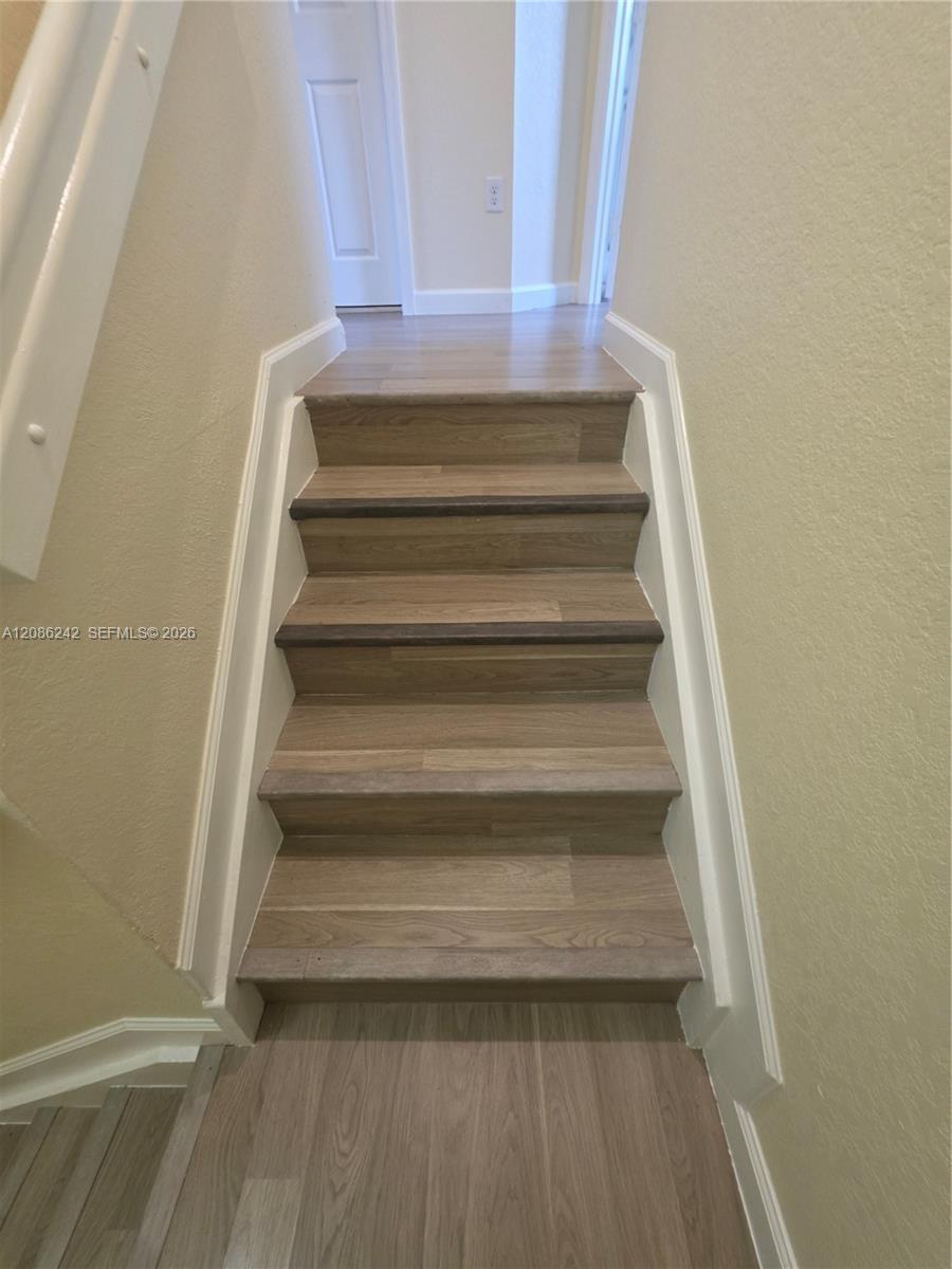 175 SE 34th Avenue