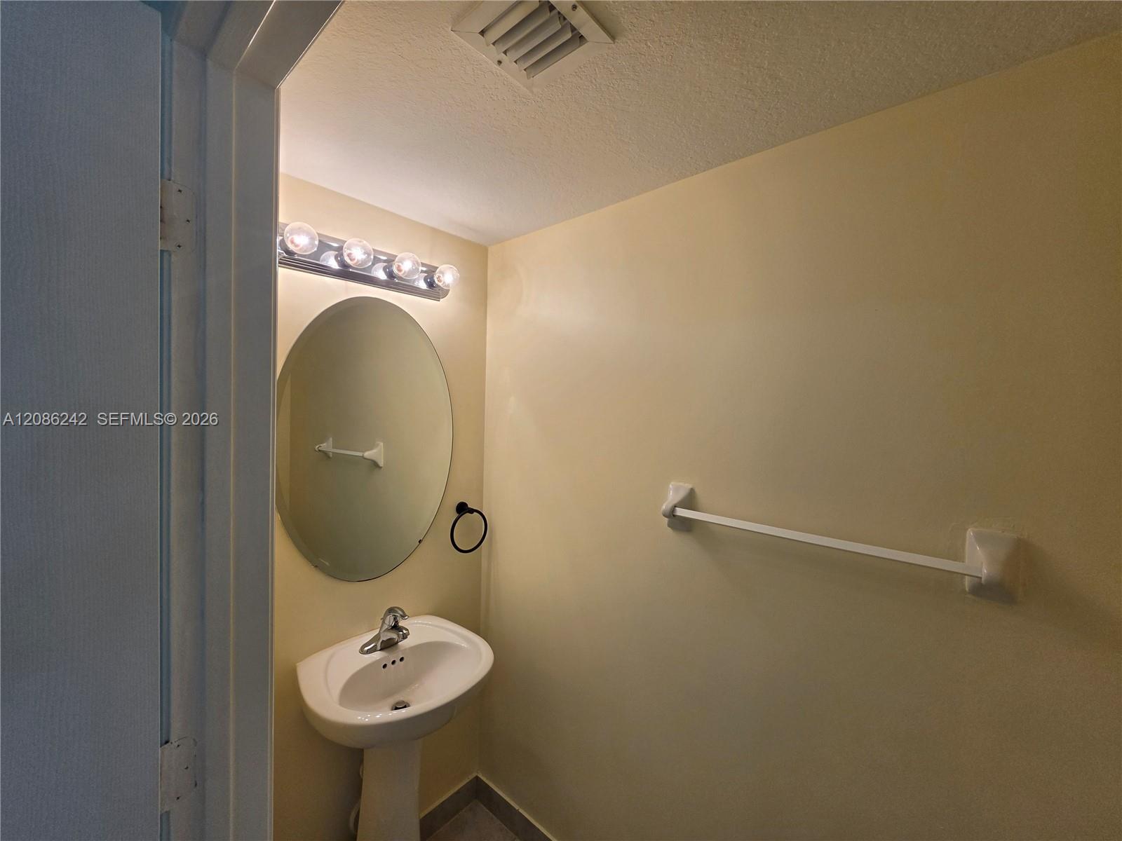 175 SE 34th Avenue