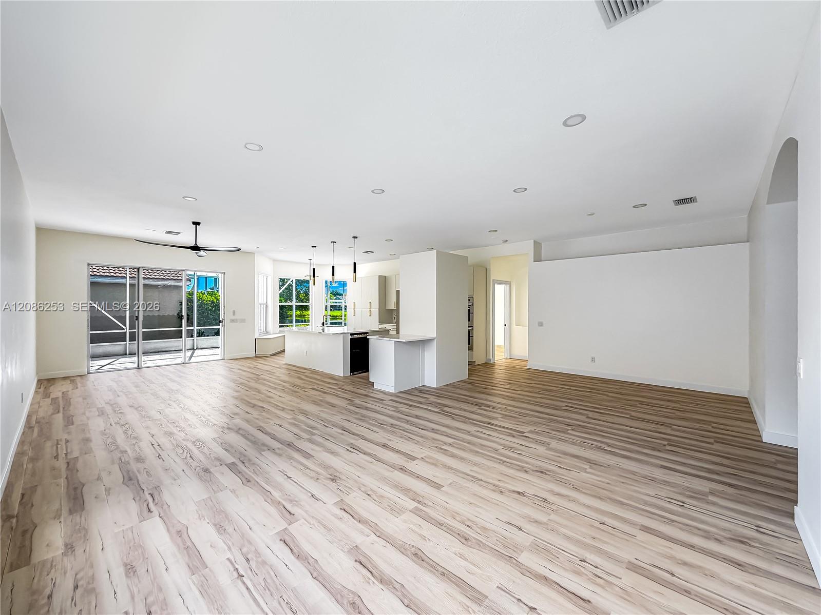 11900 Mataro Avenue gallery image #12