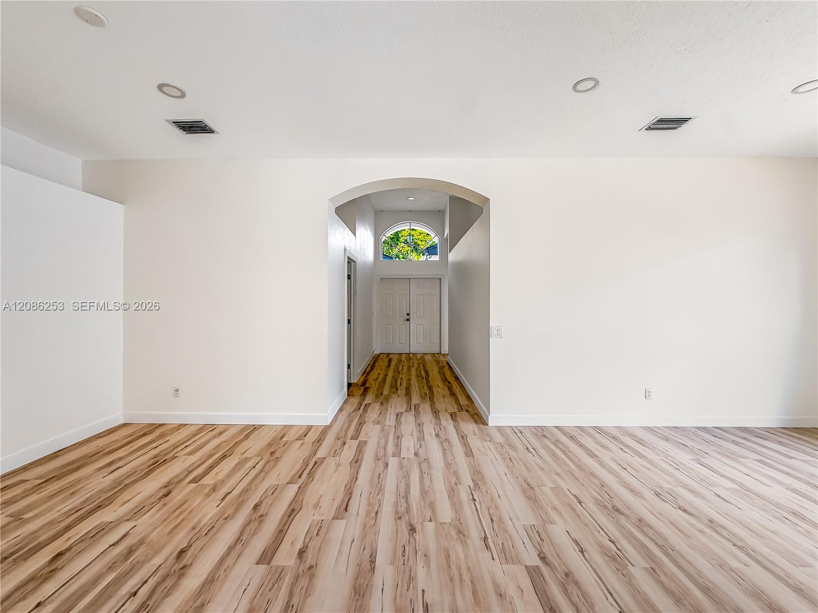 11900 Mataro Avenue gallery image #23