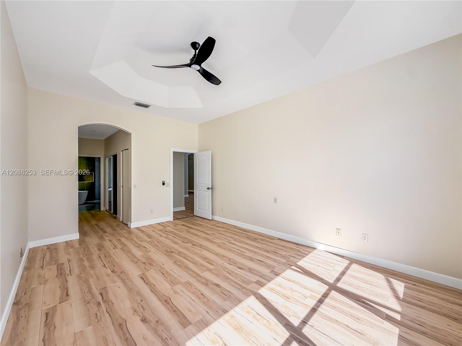 11900 Mataro Avenue gallery image #28