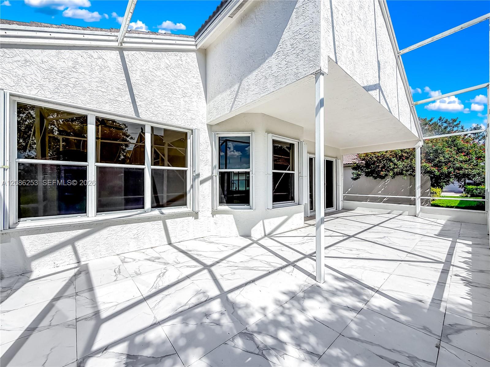 11900 Mataro Avenue gallery image #39