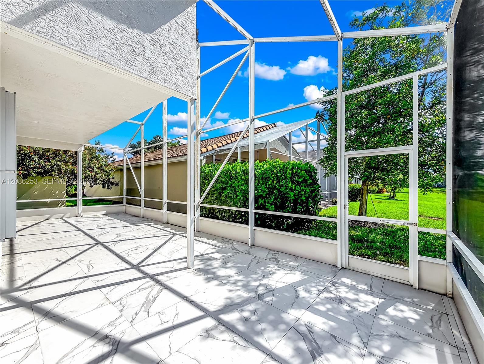11900 Mataro Avenue gallery image #40