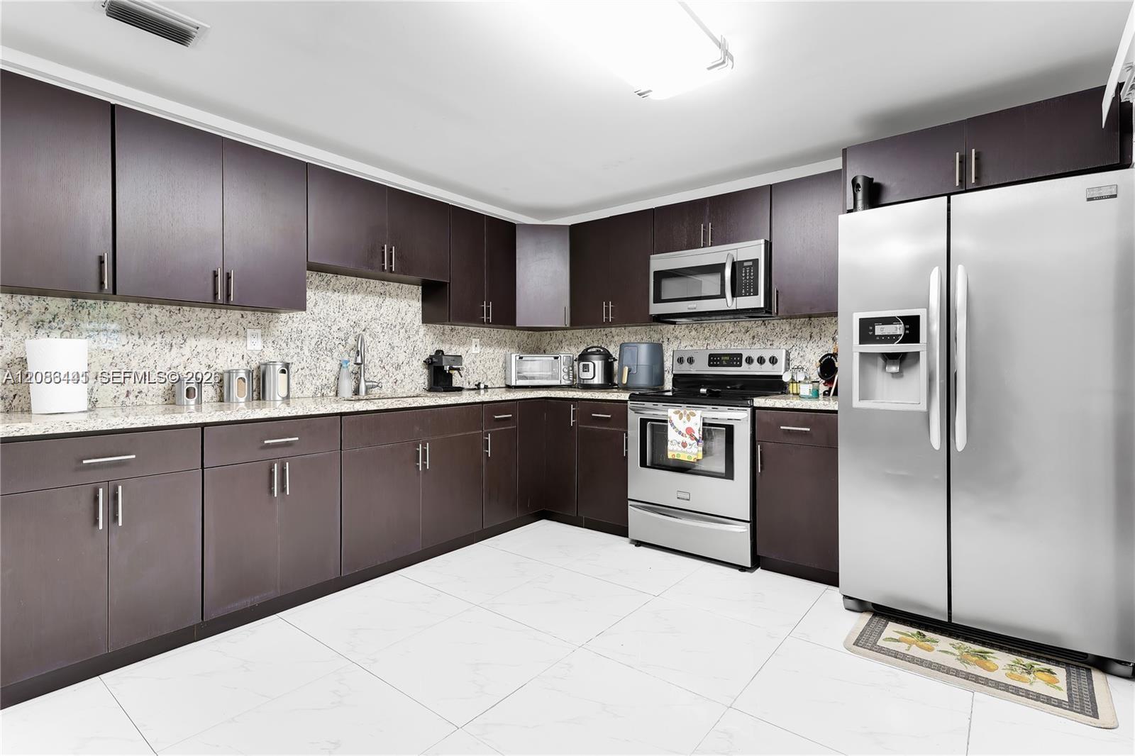 9460 NW 35th Court