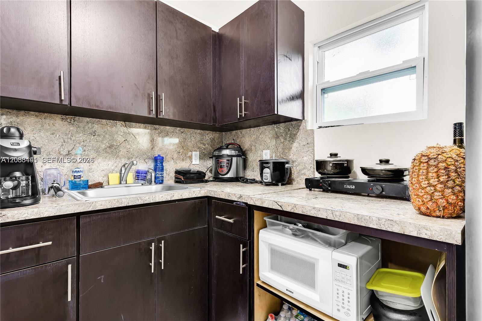 9460 NW 35th Court