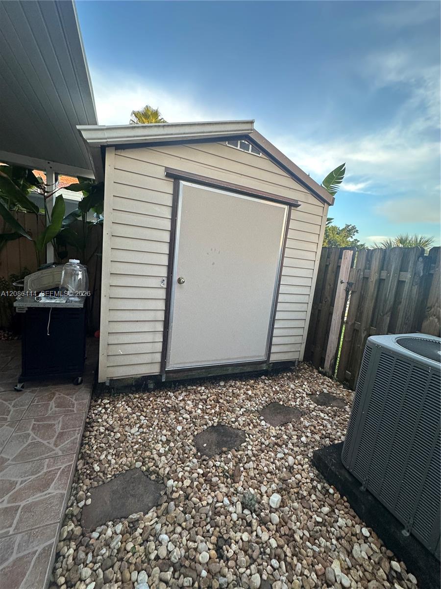 17223 NW 74th Court